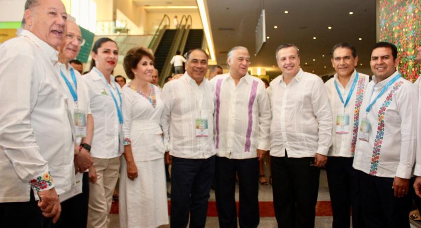 SEGUNDO DÍA DEL TIANGUIS TURÍSTICO 