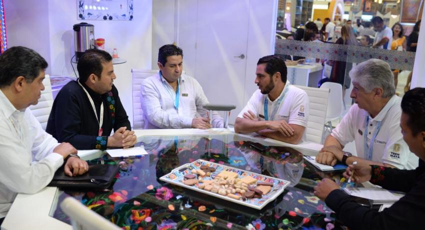 ZIHUATANEJO TIANGUIS TURÍSTICO