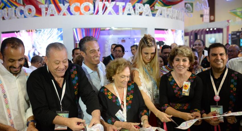 ZIHUATANEJO TIANGUIS TURÍSTICO