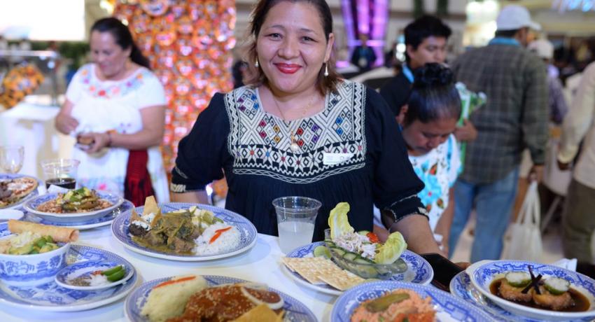 ZIHUATANEJO TIANGUIS TURÍSTICO