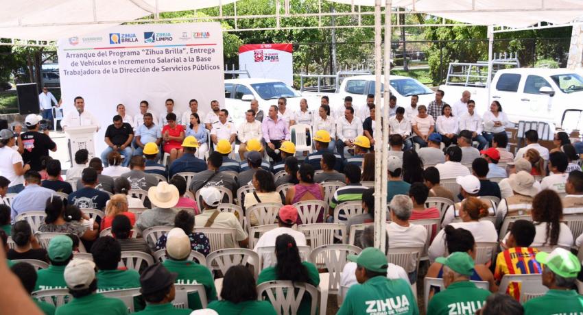 Presidente JSA arranca Programa “Zihua Brilla” para iluminar el destino al 100 por ciento