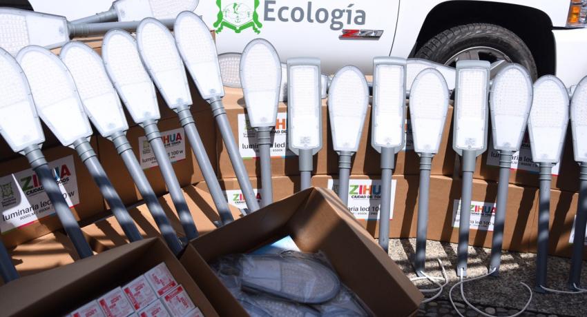 Presidente JSA arranca Programa “Zihua Brilla” para iluminar el destino al 100 por ciento