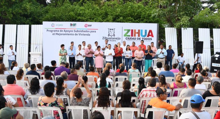 Presidente JSA entrega apoyos subsidiados para mejoramiento de vivienda a más de 400 familias