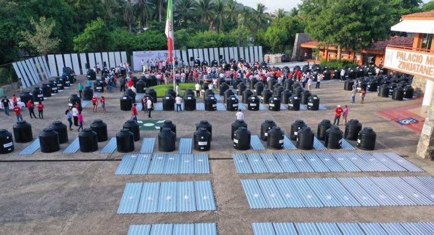 Presidente JSA entrega apoyos subsidiados para mejoramiento de vivienda a más de 400 familias