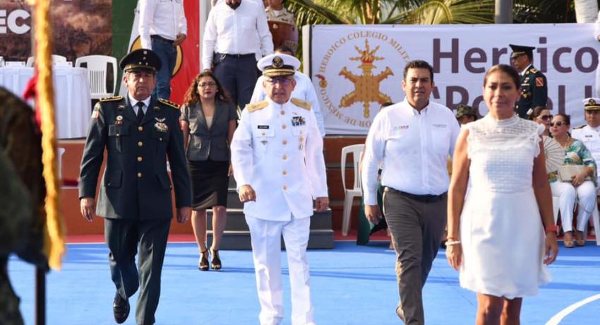 Gobernador HAF felicita al primer edil 