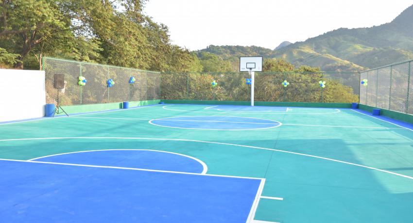 Se entregan obras en los planteles de Zihuatanejo y Pantla