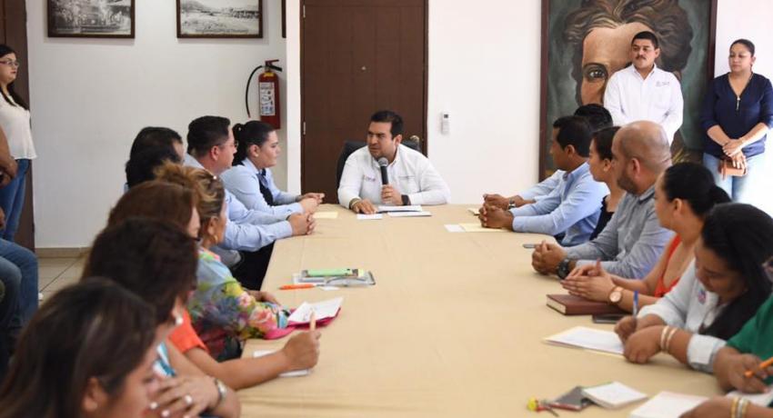 Firma convenio con acreditada financiera