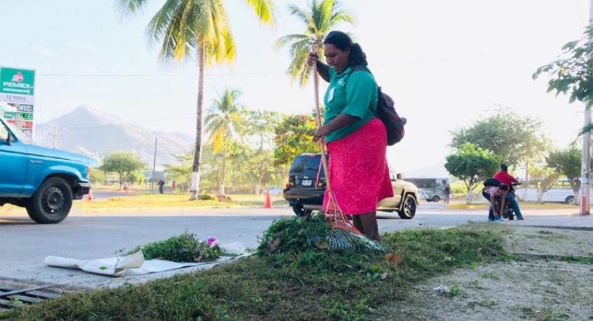 Zihuatanejo siempre limpio