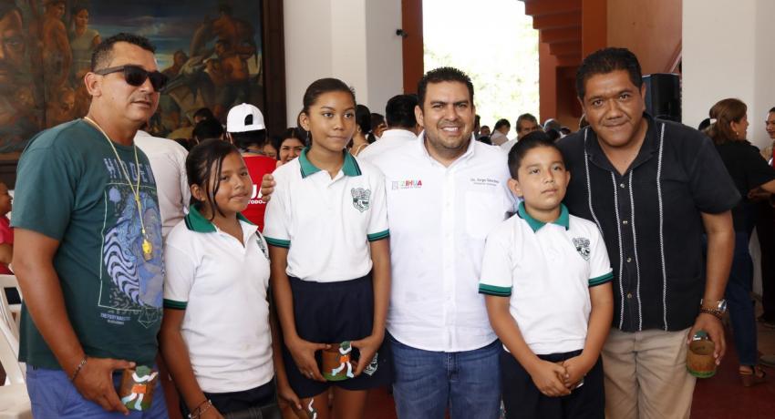 acopio de pilas usadas