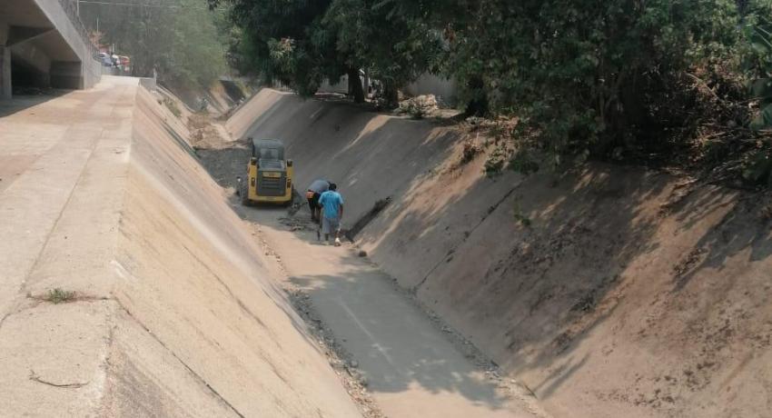 Canales pluviales limpios