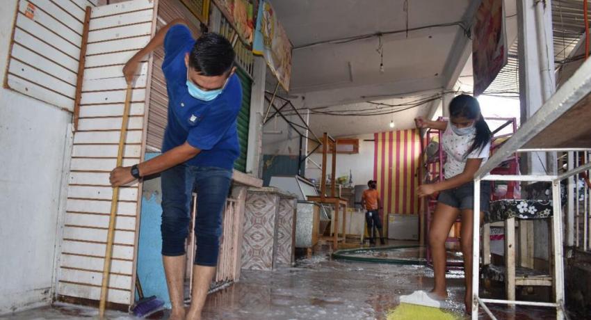 Mercado municipal cerrado para sanitizar