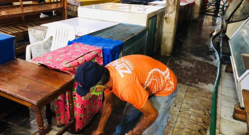 Mercado municipal cerrado para sanitizar