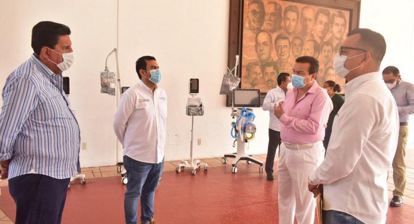 Entregan equipo médico al Hospital General para área Covid-19