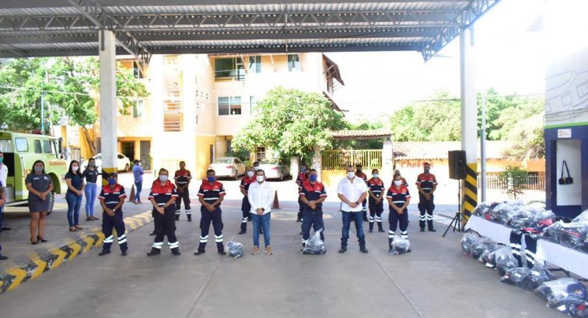 Entrega de uniformes