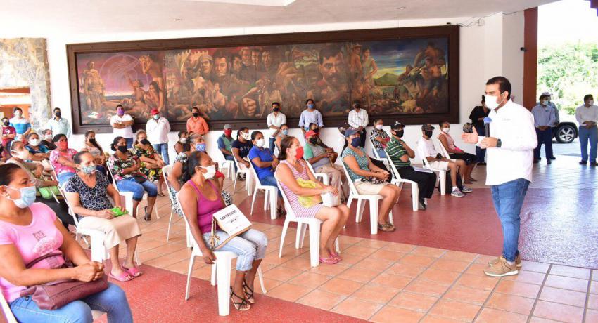 40 familias recibieron su certificado para construcción de cuartos