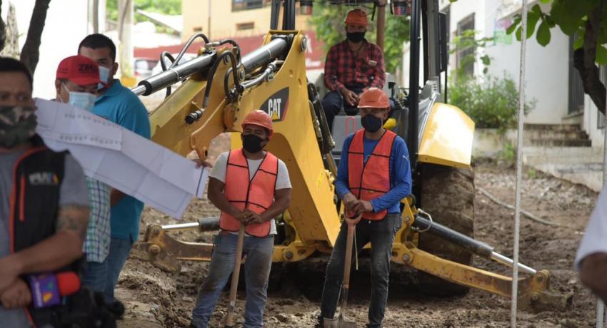 Arranque de obra en playa la madera.