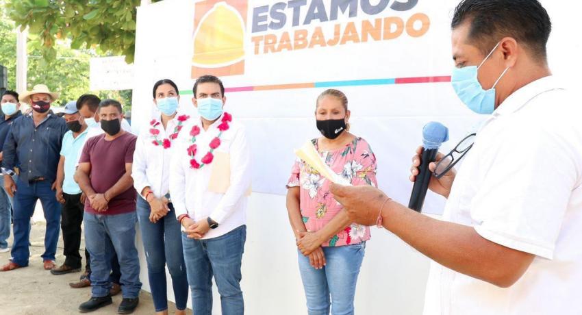 Electrificación a Los Achotes