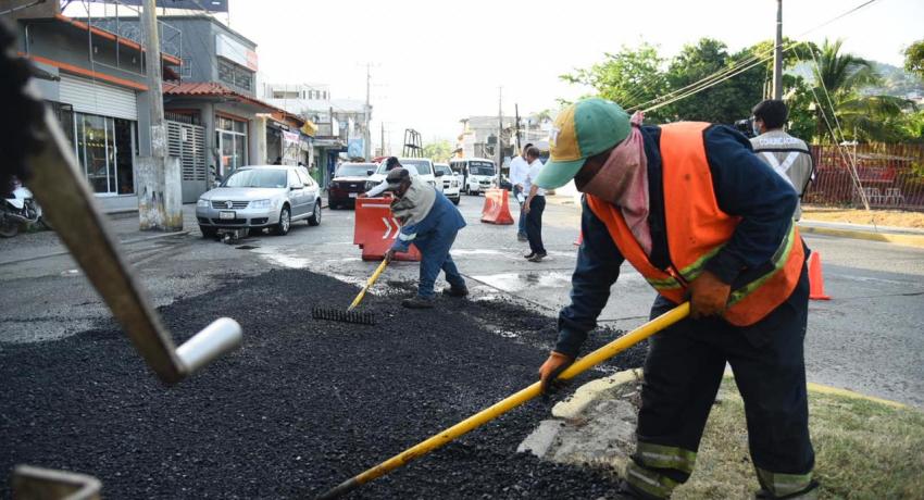 Obra de gran impacto en el Centro de Zihua