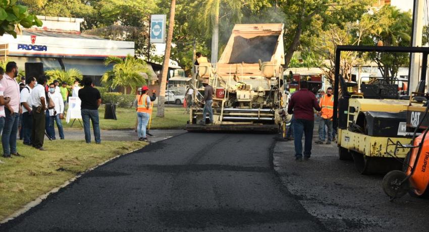 Obra de gran impacto en el Centro de Zihua