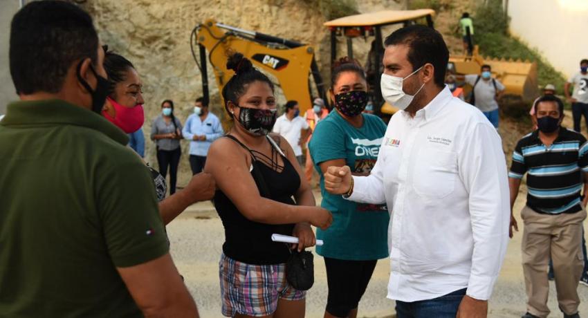 Obras como nunca antes en Zihuatanejo