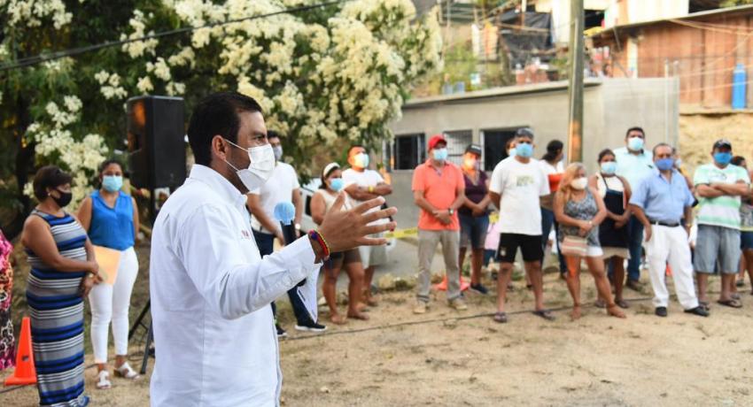 Obras como nunca antes en Zihuatanejo