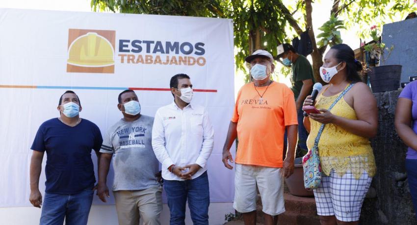 Buena Vista para dar el banderazo de arranque de la calle mejor conocida como El Cerrito.