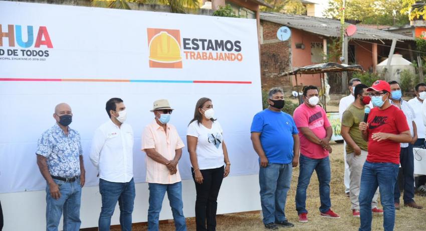 Campo de futbol de La Parota, en El Coacoyul