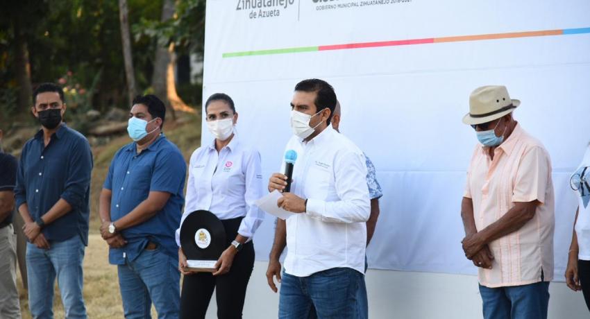 Campo de futbol de La Parota, en El Coacoyul