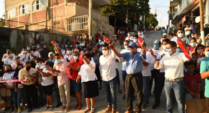Se pavimentaron 172 metros lineales de la calle Costamar.