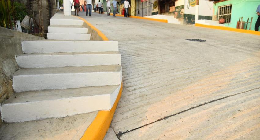 Se pavimentaron 172 metros lineales de la calle Costamar.