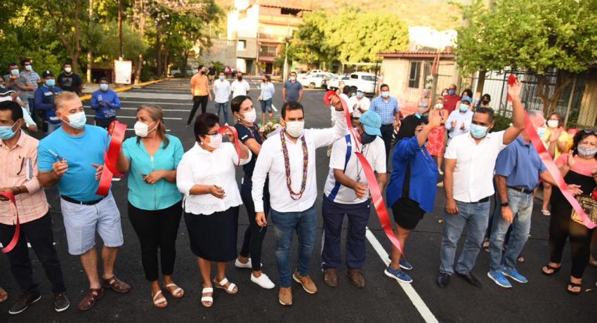 Reencarpetamiento de calles Ola Roja y Mar Arábigo