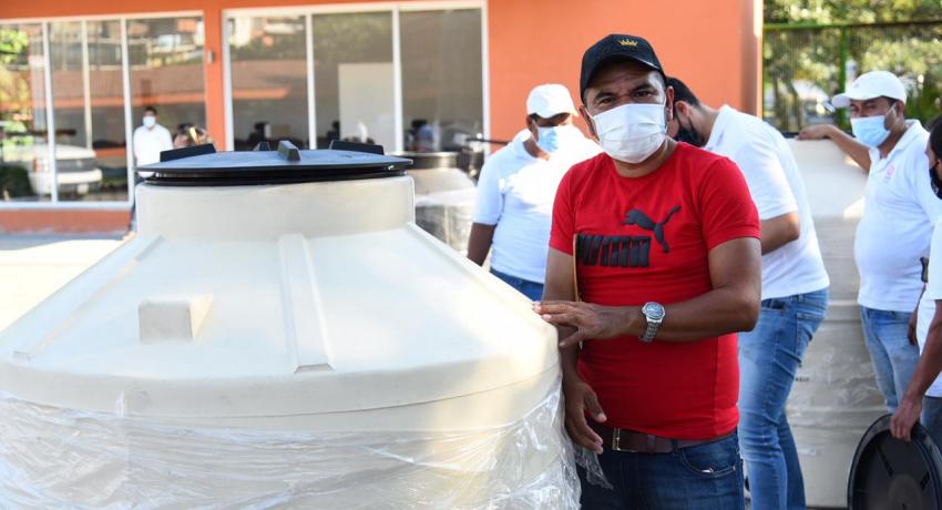 60 familias reciben apoyos subsidiados