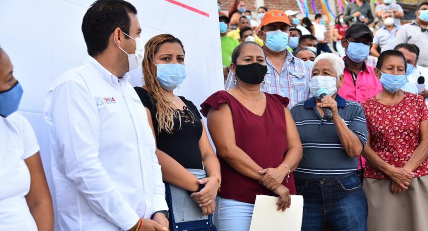 Colonia Convergencia estrenar el andador Almendros