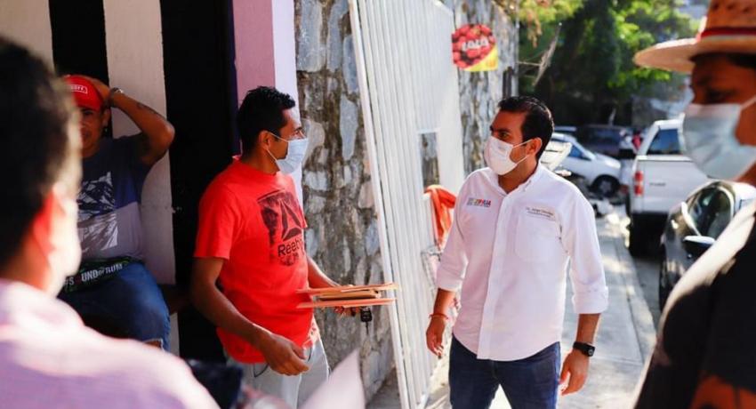 Inaugura andador 2 en colonia Silverio Valle