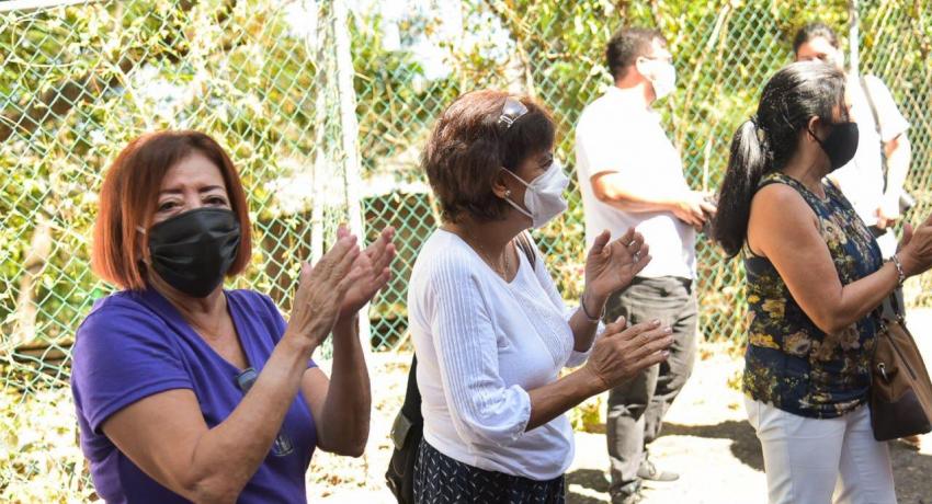  Cerrocoy y a la construcción de el Andador Pulpo y la Calle Cangrejo en la Col. Barranca en la La Zapata.