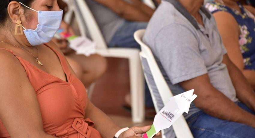 100 familias de Zihua con un Cuarto Más