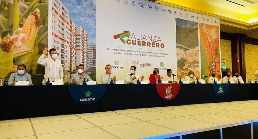 Presidente Jorge Sánchez asiste a evento encabezado por gobernadora Evelyn Salgado