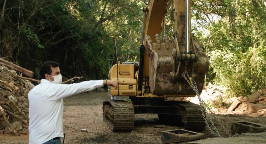 Se atiende rehabilitación de caminos de la sierra: JSA