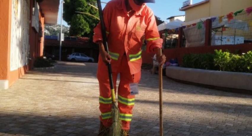 Servicios Públicos redobla esfuerzos en la limpieza de espacios públicos. 