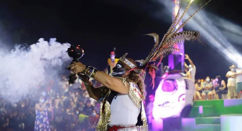 Gobierno de Zihuatanejo realiza con éxito su segundo día del Festival de Día de Muertos.