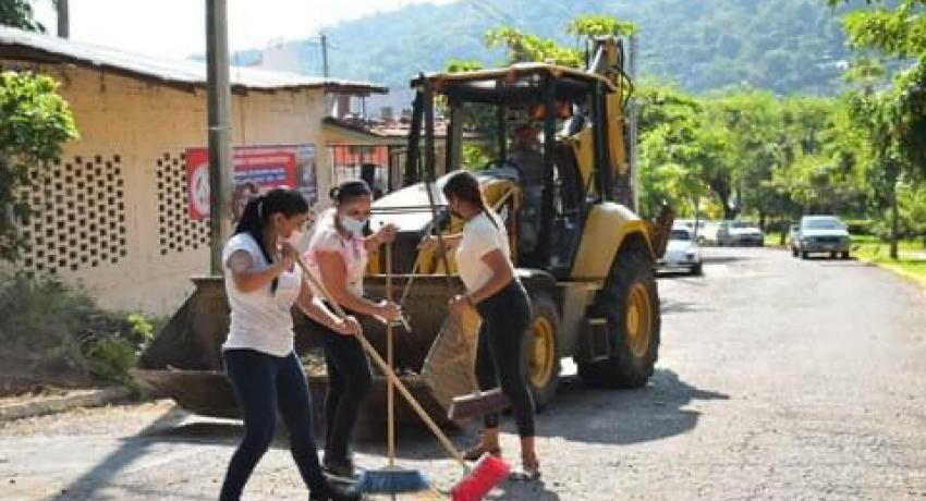 Gobierno de Zihuatanejo intensificó trabajos ante paso de huracán Rick