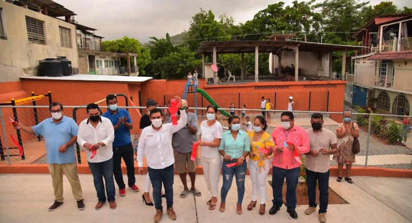 Más obras para las familias de Zihuatanejo con Jorge Sánchez como presidente