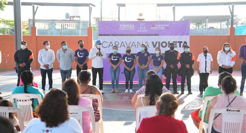 Gobierno de Zihuatanejo realizó Caravana Violeta 