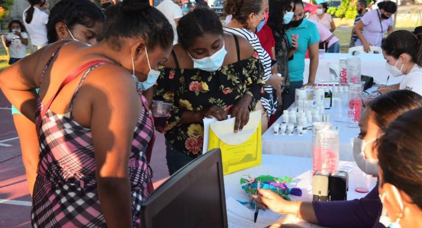 Gobierno de Zihuatanejo realizó Caravana Violeta 