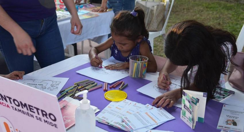 Gobierno de Zihuatanejo realizó Caravana Violeta 