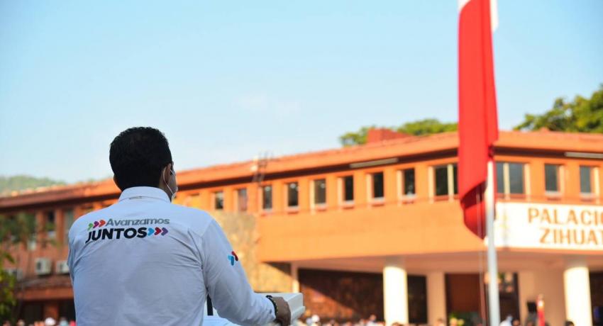 Presidente Jorge Sánchez Allec presenta logros y acciones que han transformado Zihuatanejo.