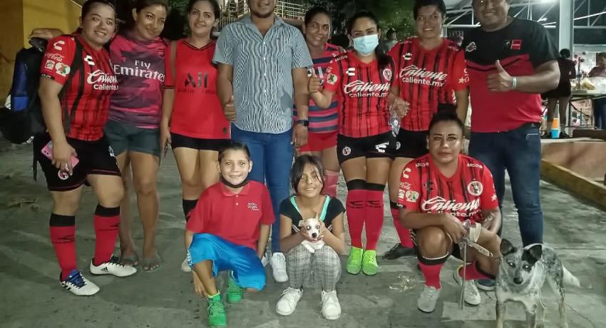 Se desarrolla el Torneo del Pavo 2021 en Los Amuzgos. 