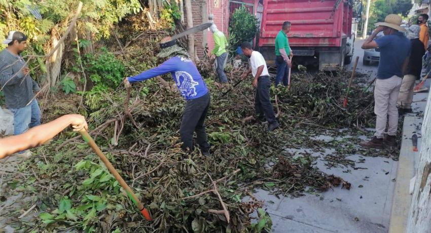 Servicios Públicos retira 257 toneladas de residuos con apoyo del personal del Programa Empleo Temporal.