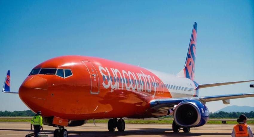 Llega a Zihuatanejo vuelo procedente de Minneapolis,Minnesota