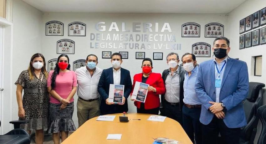 Zihuatanejo, primer municipio en entregar Plan Municipal de Desarrollo